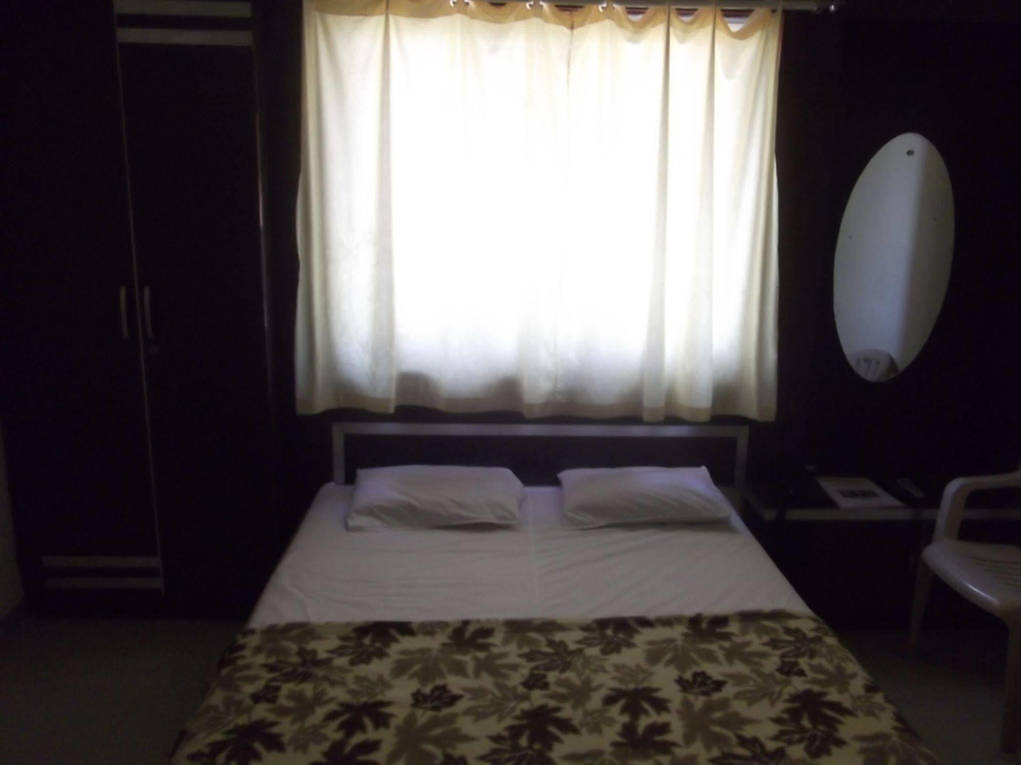 Hotel Rajyog Ranjangaon Ganpati Luaran gambar